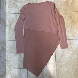 Zara Women’s W&B Asymmetrical Boat Nexk Top in Dusty Pink - Size S